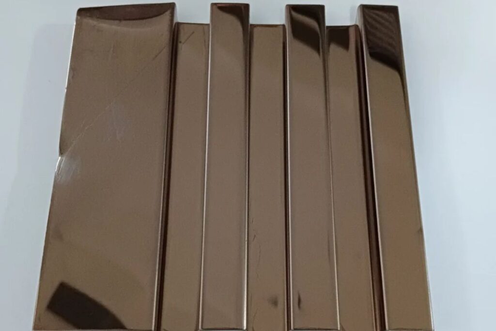 SS Mirror Finish Fluted Panel in uae